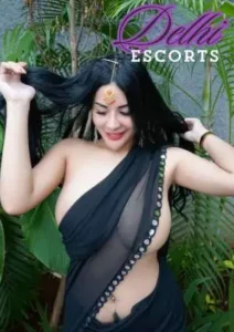 1 GIRL IN BLACK Dress  Working With Best Femail Friendly Companion for Events Delhi